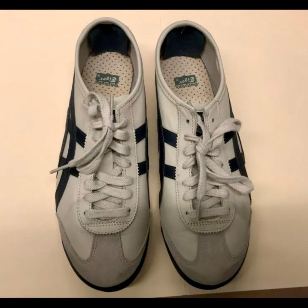NWOT Men’s Tiger Onitsuka shoes!